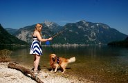 @ Kraft | Hundebadeplatz am Hallstättersee. Baden im Salzkammergut
