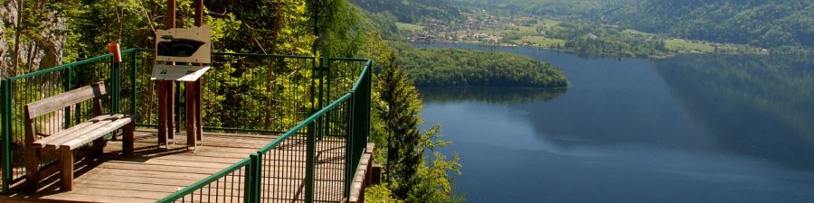 Imposanter Ausblick vom Soleleitungsweg auf den Hallstättersee - &copy; Kraft