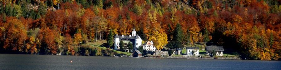 Schloss Grub am Ostuferwanderweg zwischen Obertraun und Bad Goisern