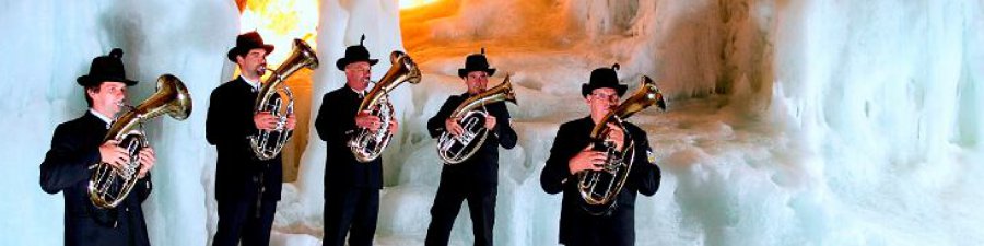 Musikalische Eishöhle in Obertraun - &copy; Schöpf