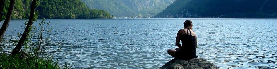 The East bank trail – Hiking along Lake Hallstatt in Austria