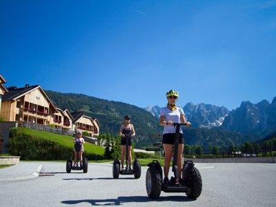 Segway fahren im Salzkammergut: Unterwegs mit den Guides von Checkpoint in Gosau die Schönheiten des Gosautals  genießen.