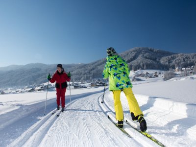 © Kraft | Wintersport im Salzkammergut: Langlaufen in Gosau | Dorfloipe im Gosautal.