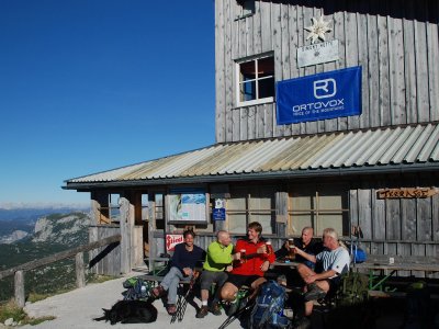 © Kraft | Simonyhütte in der Dachstein Wanderwelt in Hallstatt / Obertraun bei einem Wanderurlaub in der Ferienregion Dachstein Salzkammergut.