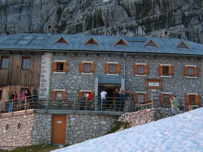 © Gapp | Adamekhütte | Wandern und Wanderwege im Salzkammergut: Fernwanderwege &  Weitwanderwege “BergeSeen Trail“ bei einem Urlaub in Österreich.