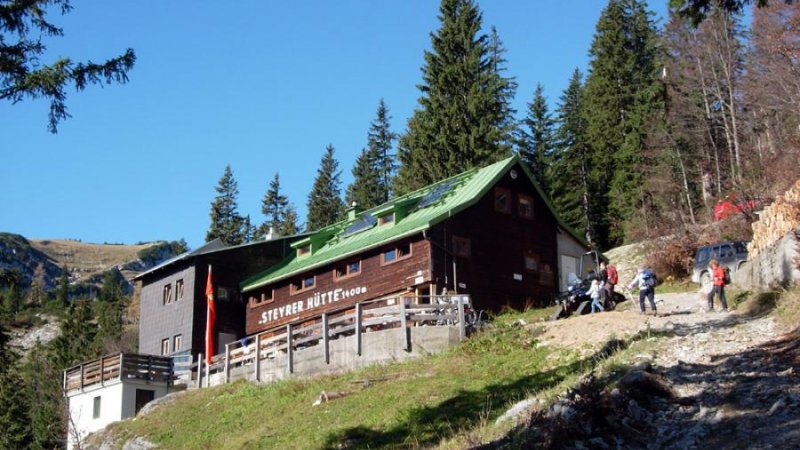 www.oberschlierbach.at | Steyrer Hütte | Wandern und Wanderwege im Salzkammergut: Fernwanderwege &  Weitwanderwege “BergeSeen Trail“ bei einem Urlaub in Österreich.