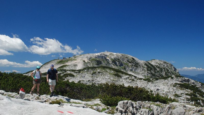 © Kraft |  Wandern im Salzkammergut in Österreich: Margschierf-Wanderung auf dem Dachsteinpleteau