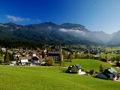 /c( Kraft | Dorffest in Gosau
