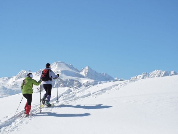 © Bichler | Veranstaltungen bei Ihrem Winterurlaub im Salzkammergut in Österreich: Geführte Schneeschuhwanderungen mit Barbara Bichler von der Lodge am Krippenstein in Obertraun am Hallstättersee. © Bichler | Veranstaltungen bei Ihrem Winterurlaub im Salzkammergut in Österreich: Geführte Schneeschuhwanderungen mit Barbara Bichler von der Lodge am Krippenstein in Obertraun am Hallstättersee.