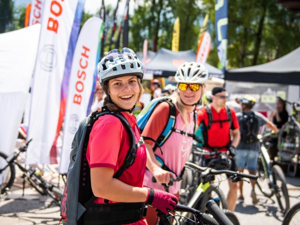 © Bosch | Dder Salzkammergut-Trophy können die neuesten eBikes bei geführten Touren oder auf einem Testparcours ausprobiert werden. © Bosch | Dder Salzkammergut-Trophy können die neuesten eBikes bei geführten Touren oder auf einem Testparcours ausprobiert werden.