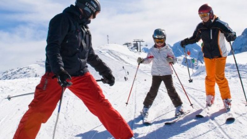 © OÖTourismus/Erber | Kinderskikurse in der Skiregion Dachstein West in Gosau