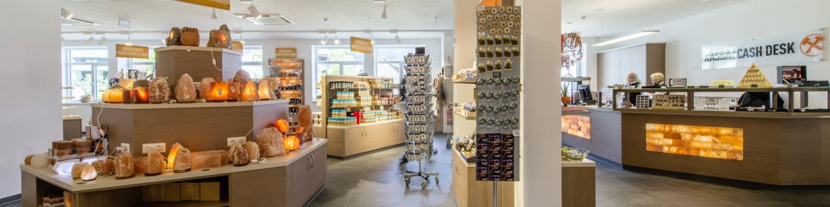 Shop & Visitors center in Hallstatt - © Salzwelten